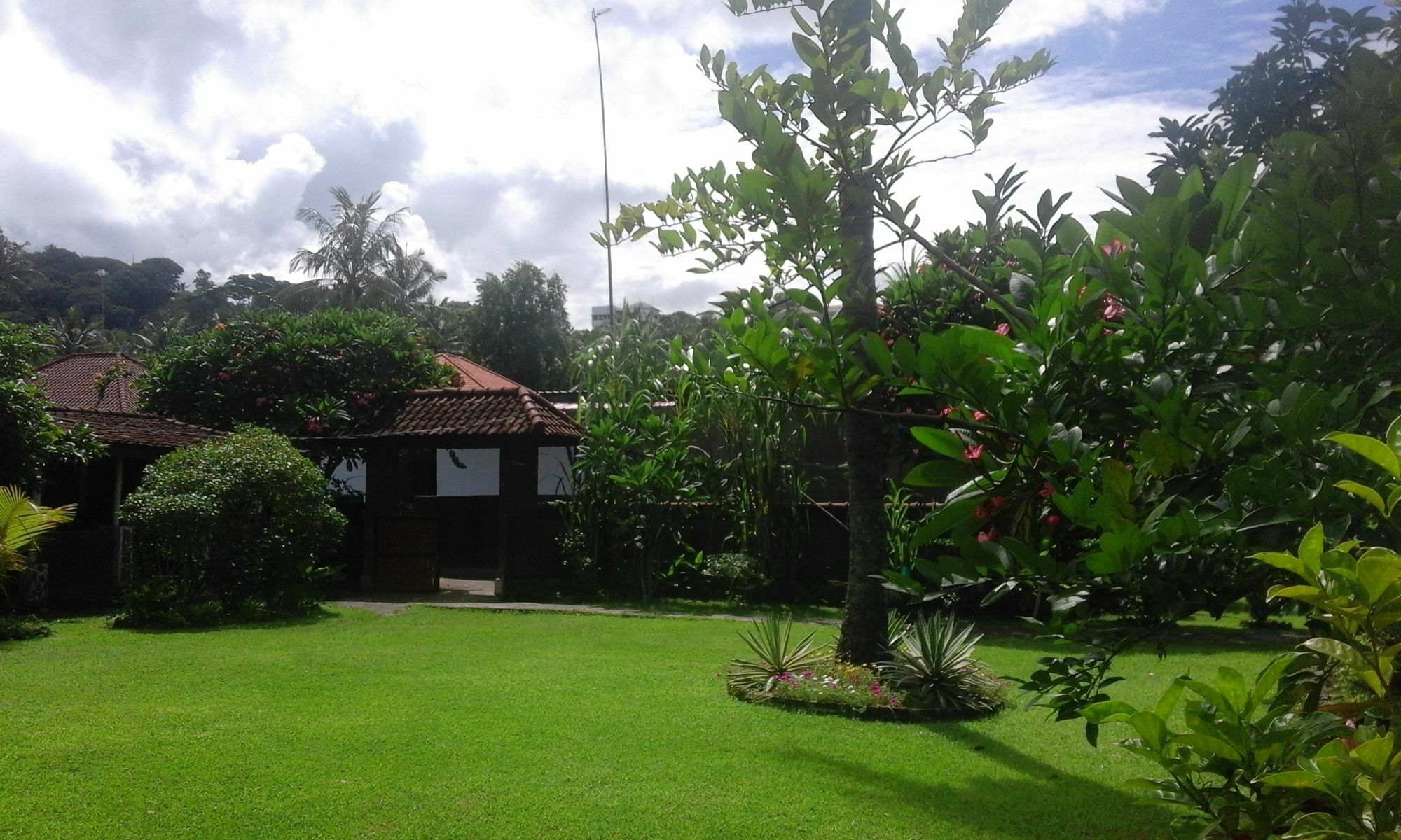 Indah Homestay And Cooking Classes Senggigi Kültér fotó